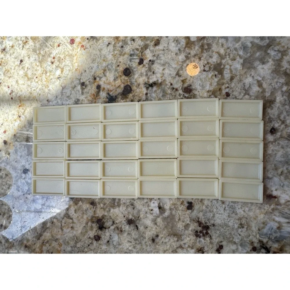 Vintage‎ Pressman Domino Rally Glow in the Dark Starter Set Haunted Hangman 1994